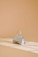 Amoura Luxe – Light Grey