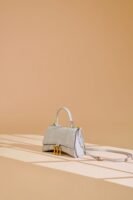 Amoura Luxe – Light Grey