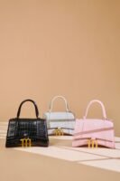 Amoura Luxe – Black