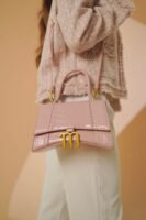 Amoura Luxe – Blush Pink